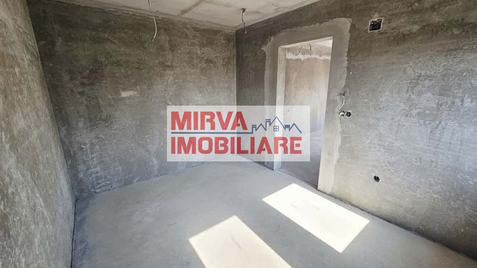 🏡 Vilă luminoasă, 4 camere, cu teren generos – Com. Plopu - Poză 42
