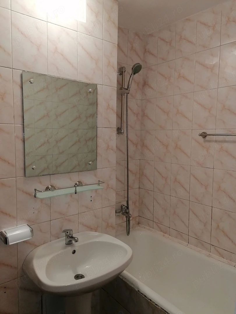 De vanzare Garsoniera Virtutii Orsova - Poză 8