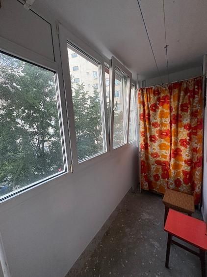 Apartament vânzare  zona de trafic  important , hipermarketuri, școala. - Poză 8