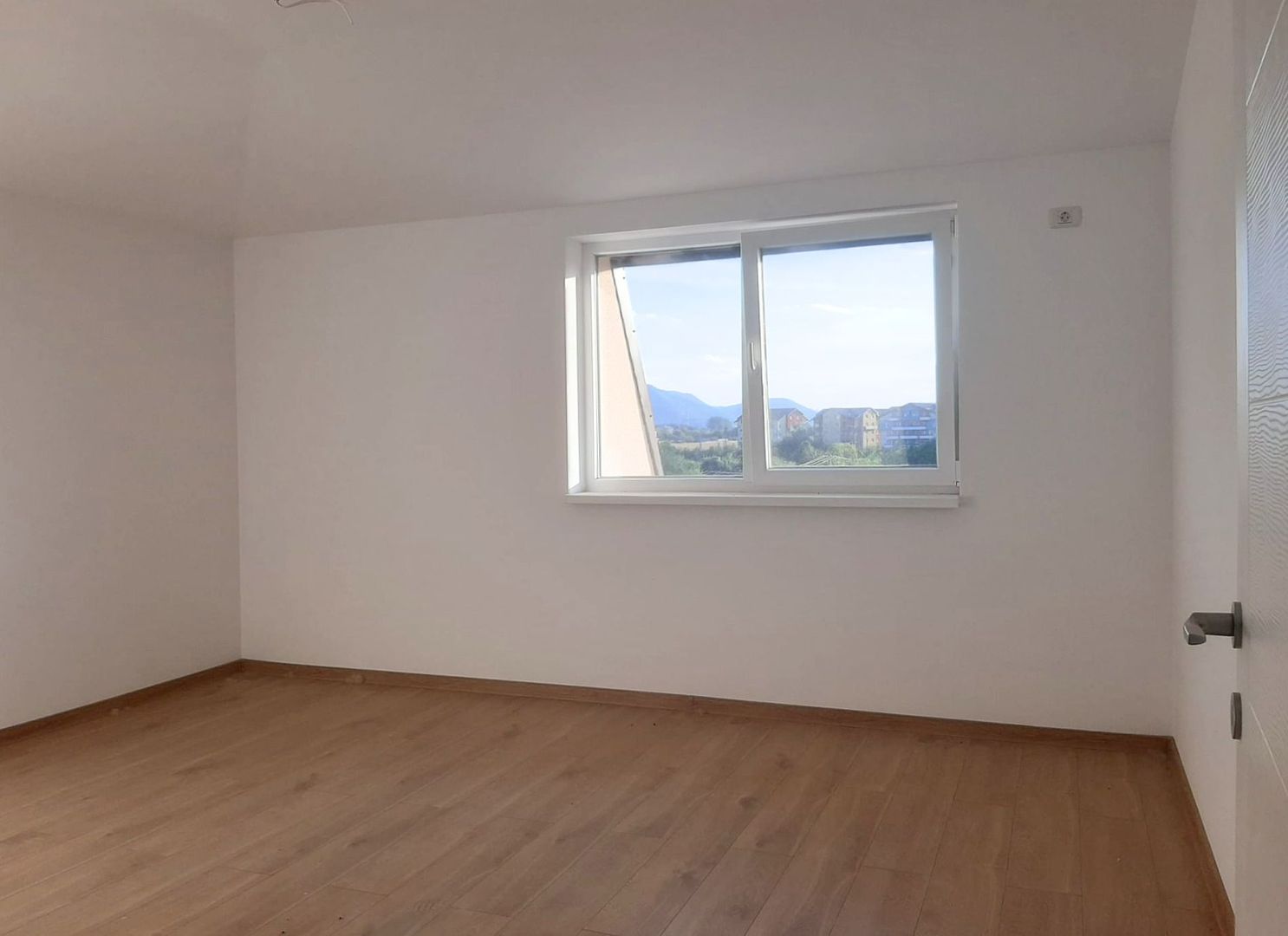 Apartament 2 camere NOU nelocuit cu vedere spre Tampa Subcetate Residence - Poză 16