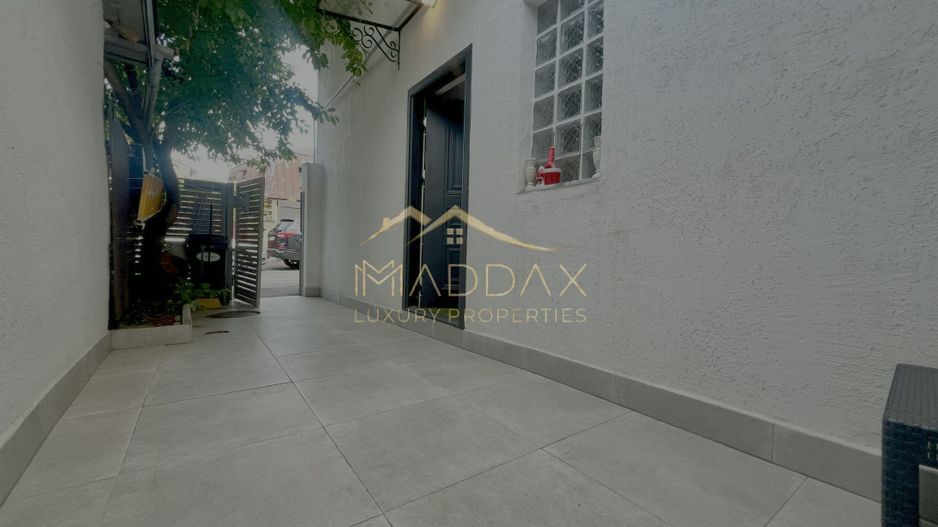 Casa **8 camere** // Domenii - Poză 3