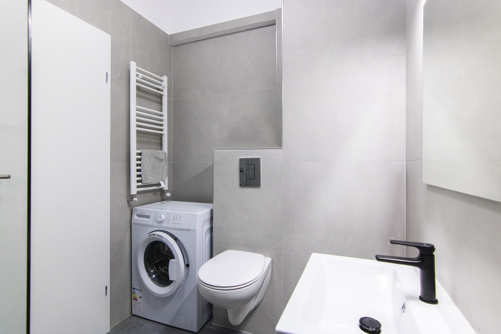 PRIMA INCHIRIERE, 2 camere, 57 m,mobilat +utilat, disponibil, METROU V.IALOMITEI - Poză 18