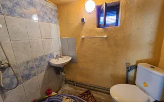 Casa traditionala, 3 camere, la asfalt, 1685 mp teren, Ciugud - Poză 14