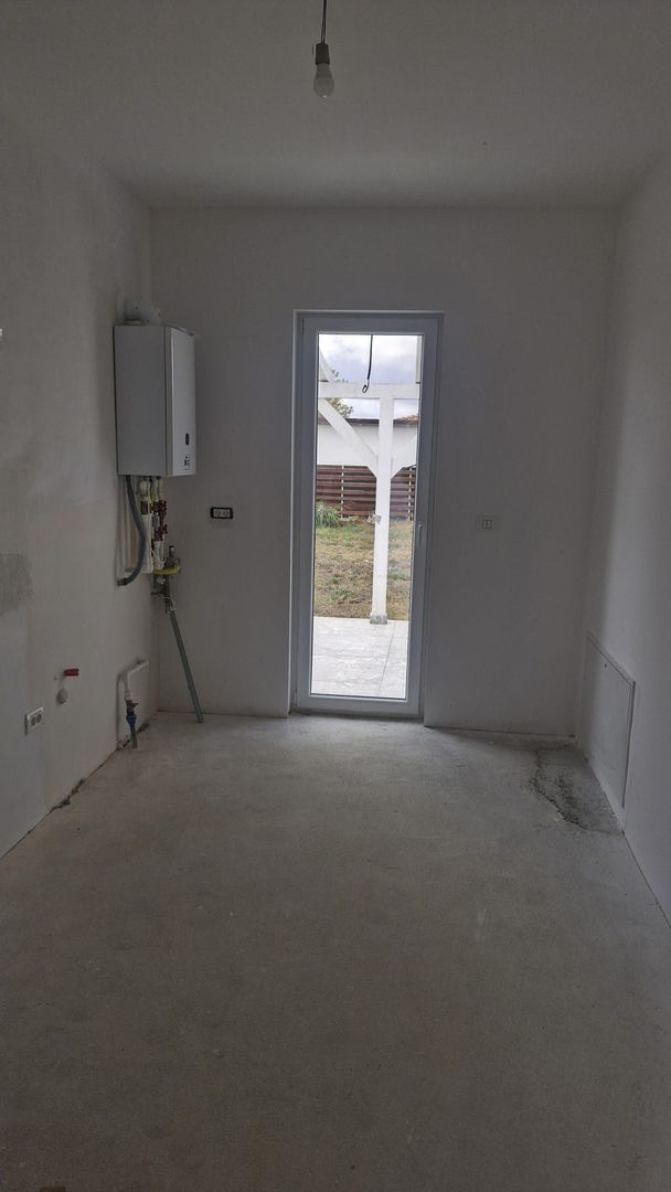 Casă / Vilă cu 4 camere de vânzare în Mosnita Noua - Poză 6