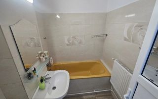 Apartament 3 camere 1978 77mp reabilitat centrala proprie - Poză 4