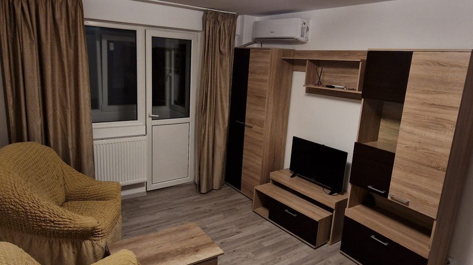 Apartament 2 camere. Decomandat. Renovat. Mobilat. Huedin, Straja. - Poză 1