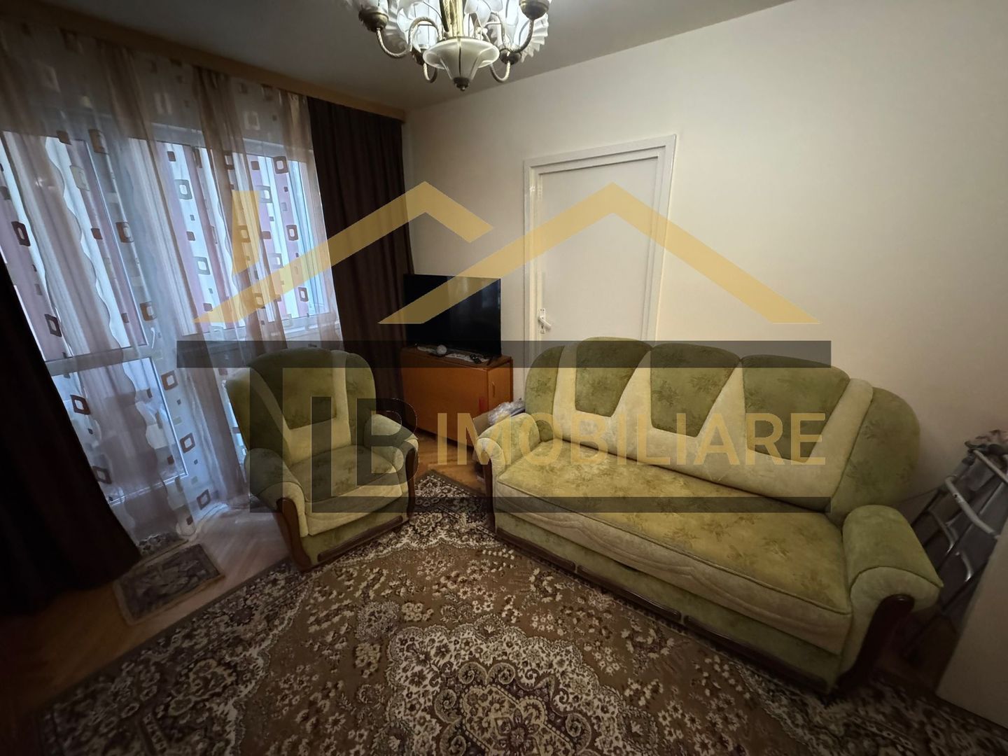 Apartament cu 3 camere, 50 mp, Zona Dambu Pietros - Poză 2