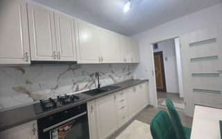 Apartament de vanzare cu 2 camere decomandat, etaj 2, pivnita- Cartierul Strand - Poză 5