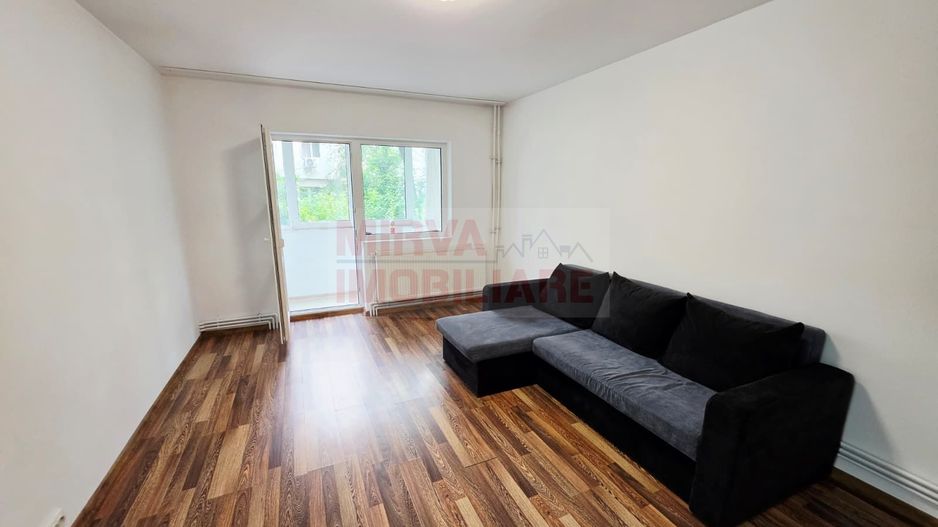 Apartament 3 camere de inchiriat, 9 Mai, 2 bai, beci - Poză 7