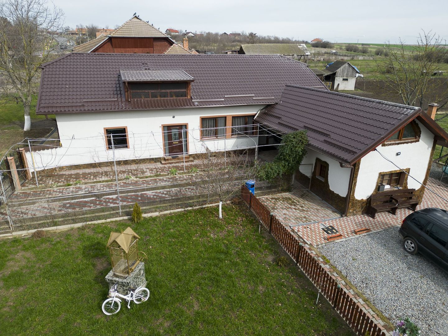 Proprietate imobiliară cu potențial extraordinar! - Poză 68