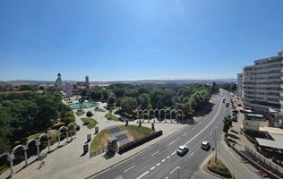 Apartament 4 Camere | Decomandat | Etaj  |  Cetate