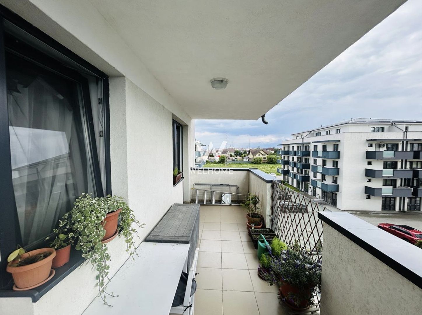 Apartament 3 camere, etaj intermediar, mobilat, 2 bai, 2 balcoane - Poză 1