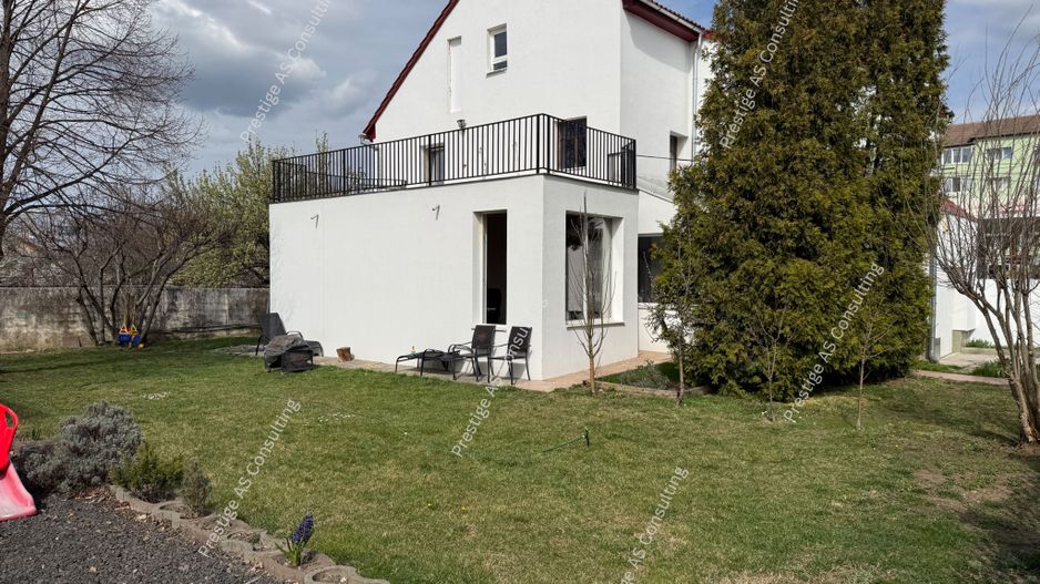 Vila individuala renovata complet | 6 camere | 500 mp teren | Str Jean Monnet - Poză 32