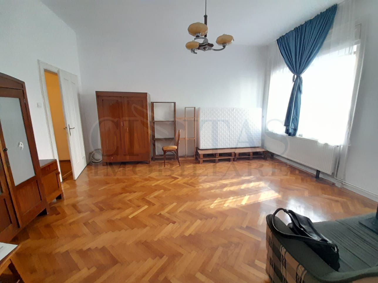 Apartament 2 camere in bloc tip vila,  strada Horea! - Poză 1