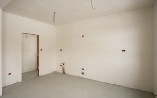 Casa de vanzare Parter Zona dealuri Oradea - Poză 5