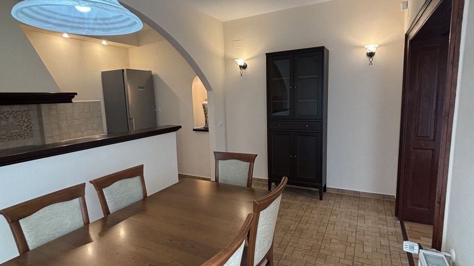 Vilă primitoare zona Modern - Poză 18