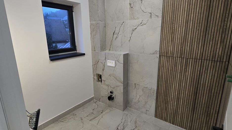 Apartament cu 2 camere 65,10 mp + 30 mp pod - vedere la muntii Caraiman Busteni - Poză 7