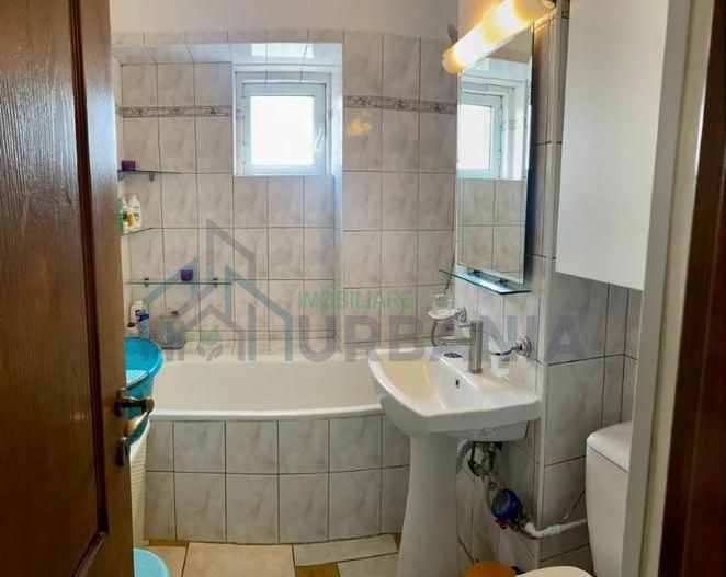 Apartament 4 camere, Nicolina, 98 mp, 2 băi, parcare, aproape de Palas - Poză 5