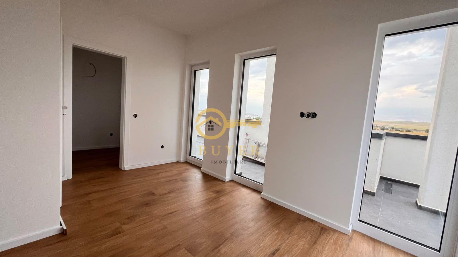 Penthouse superb finisat la CHEIE- Terasa 70mp- vedere panoramica - Poză 4