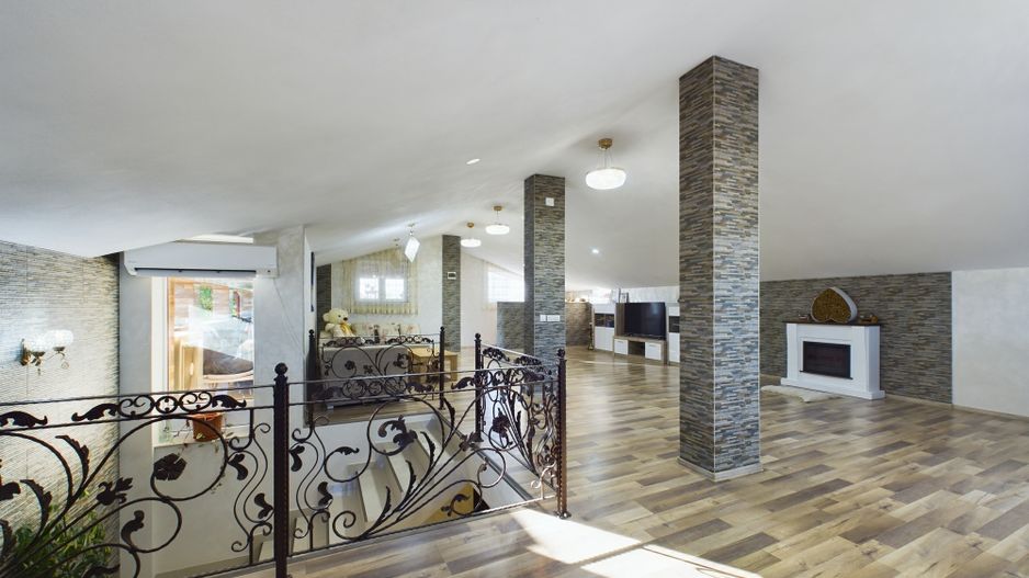 Casă / Vilă 5 camere + Mansarda Foarte Spatioasa - Poză 18