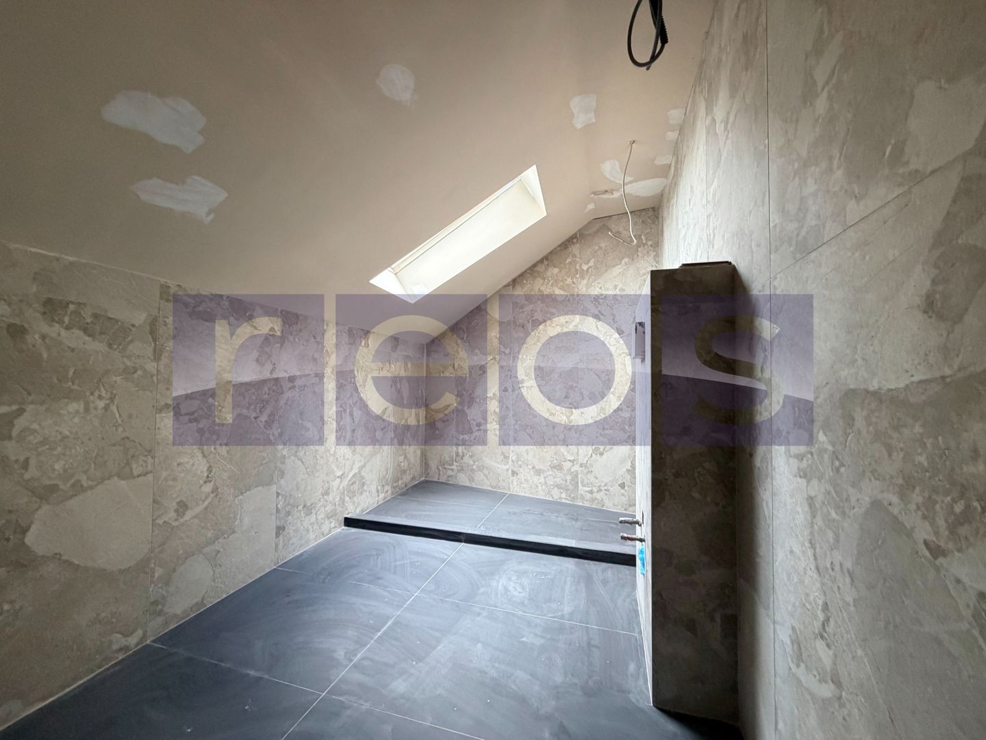 VANZARE 4 CAMERE | 136 MP UTILI | LOC DE PARCARE INCLUS | JIULUI - Poză 9