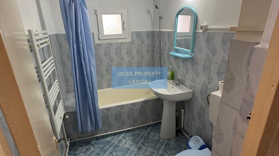 De Vânzare - Apartament 3 Camere, Strada Decebal - Poză 9