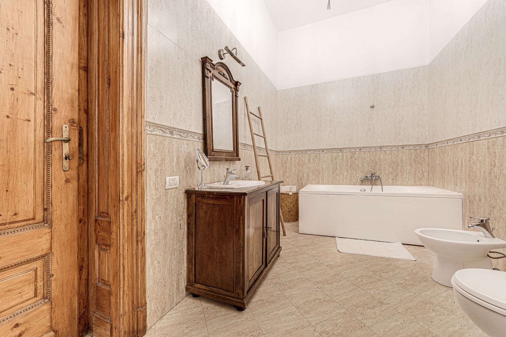 Apartament in Palatul Bohus - Poză 14