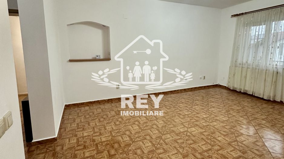 Apartament 4 camere cu garaj zona Strand- V.Aurie - Poză 19