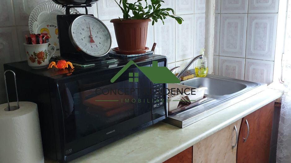 Vand apartament 2 camere, Babes - Poză 2