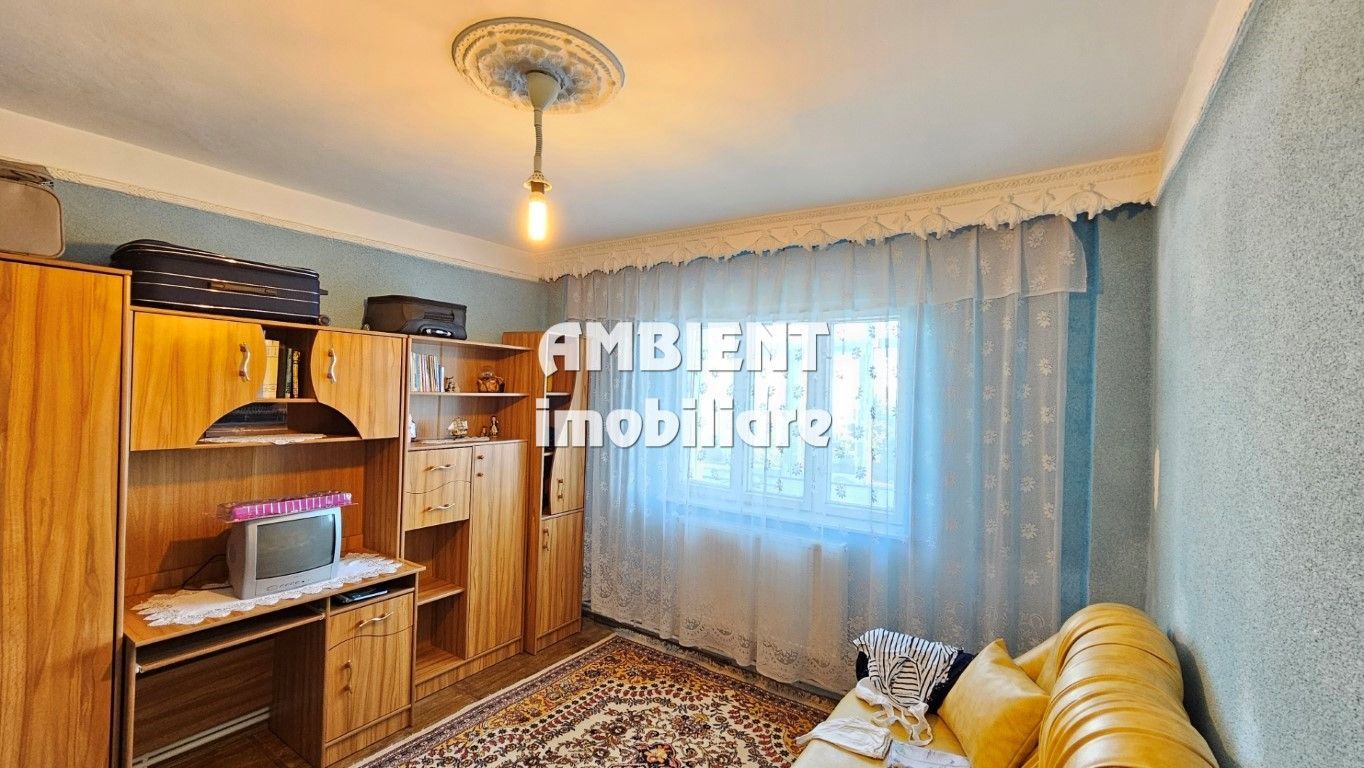 Apartament cu 3 camere, 94 mp, zona TRAIAN - PRIMARIE; - Poză 11