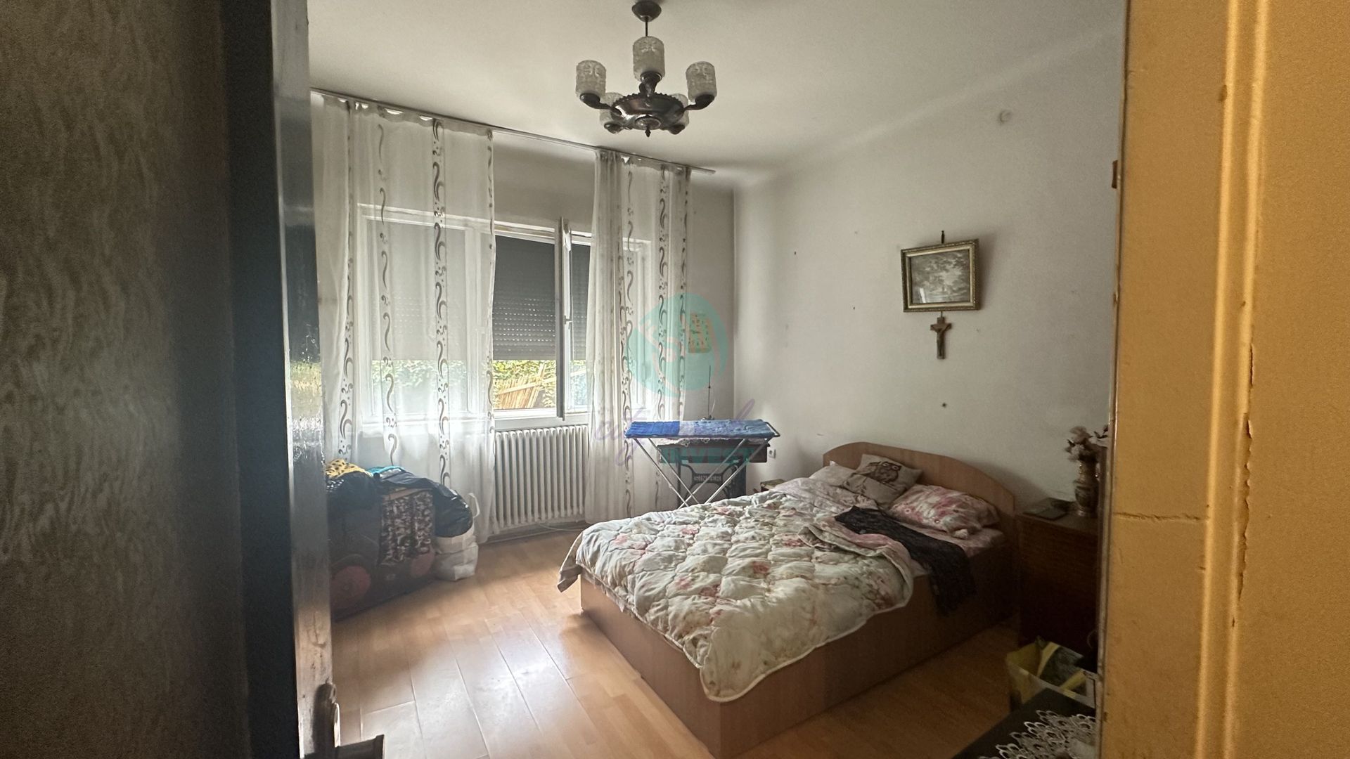 VILA cu 2 apartamente in apropiere de Piata Alba Iulia - Poză 6