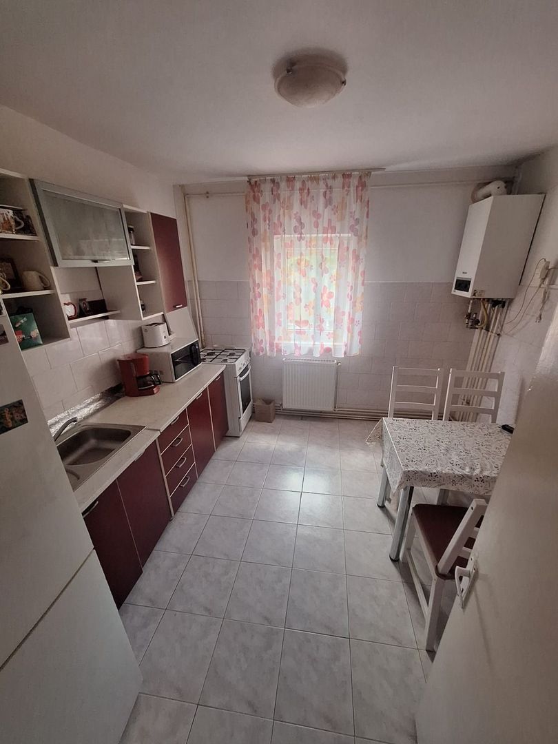 Girocului | 3 Camere | Etaj 2 | Decomandat | Centrala proprie | Clima - Poză 3