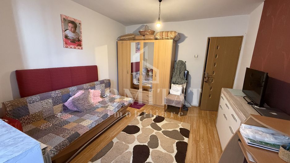 Apartament 2 camere | Decomandat | 48 mpu | Etaj 3/4 | Str. Plopilor - Poză 3