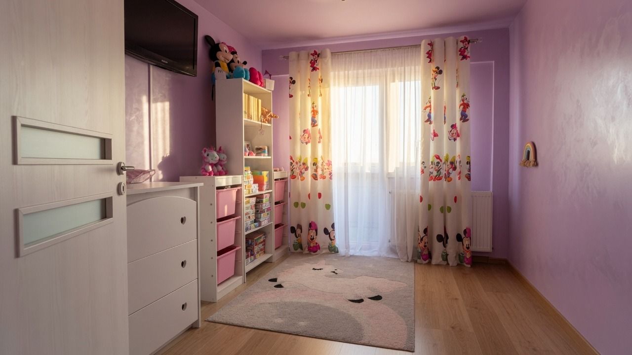 Apartament cu 3 decomandat de vânzare pe Calea Bucuresti 63 mp+balcon - Poză 3