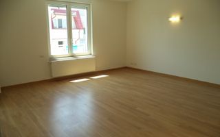 3 BEDROOM APARTMENT FOR RENT IN DOROBANTI AREA - Poză 3