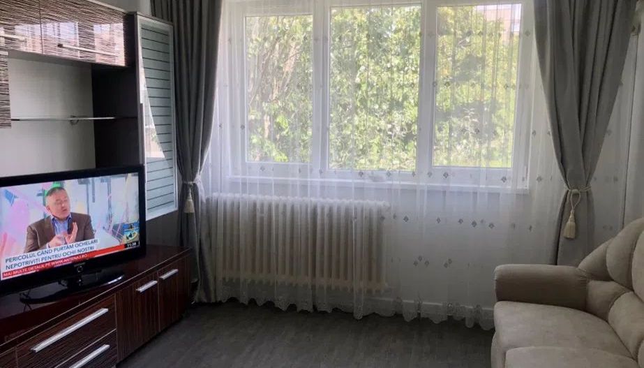 Apartament cozy, 3 camere, Raul Doamnei - Poză 1