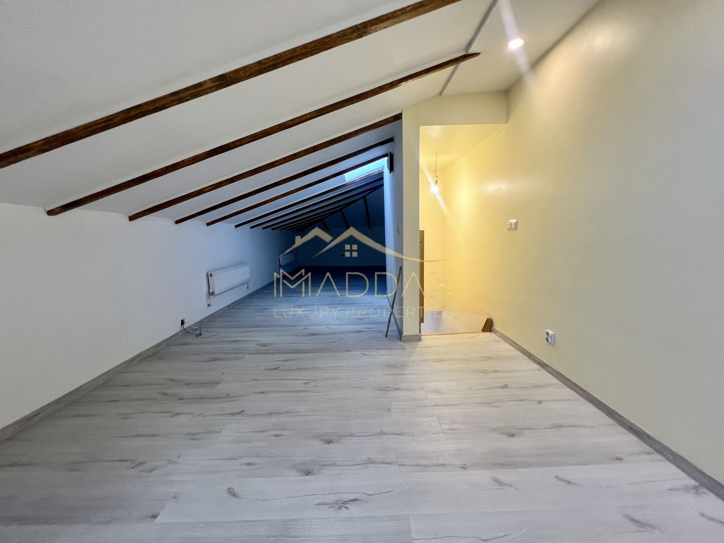 Casa **8 camere** // Domenii - Poză 41