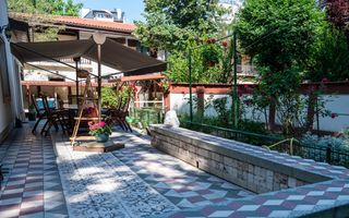 Refugiu elegant în inima Bucureștiului – Proprietate cu suflet - Poză 2