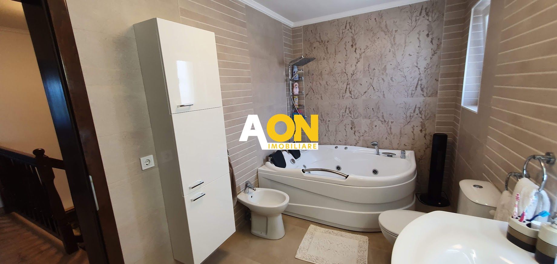 1/2 Duplex, mobilat, utilat, 4 camere, 492 mp teren, Cetate - Poză 11