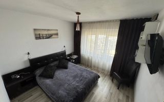 Apartament 3 camere, cartier Alexandru cel Bun, etaj intermediar, vedere bulevard, mobilat și utilat - Poză 2