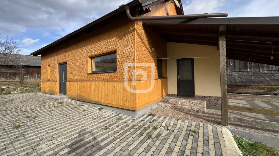 Casa din barne cu 3 dormitoare si pardoseala Gura Humorului - Poză 22