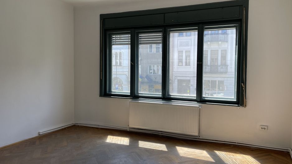 Apartament cu farmec istoric, 120 mp, în inima Clujului – Strada Eroilor - Poză 4