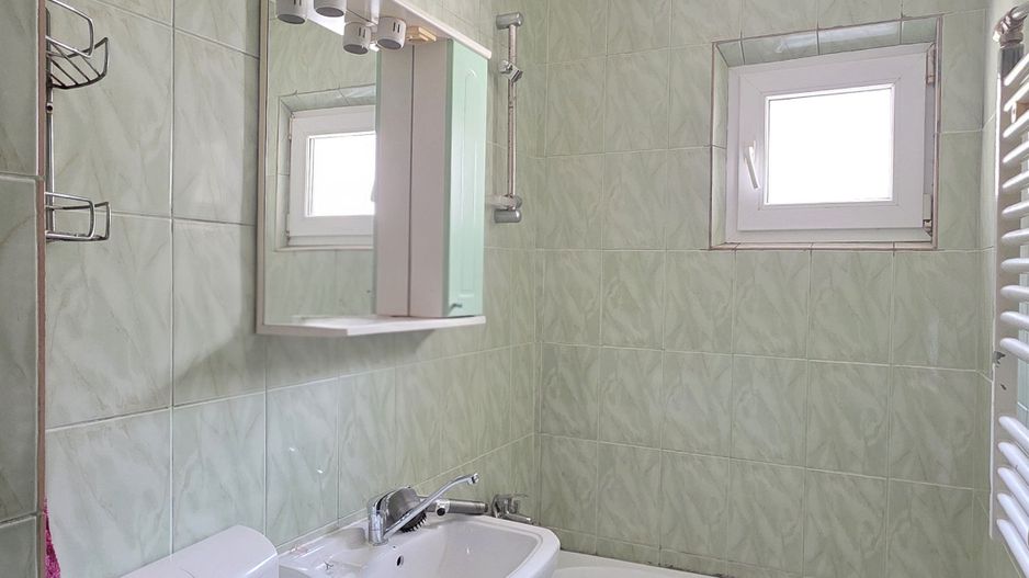 Apartament cu 3 camere, etaj 3, mobilat și utilat, VASLUI - zona SMÂRDAN; - Poză 9