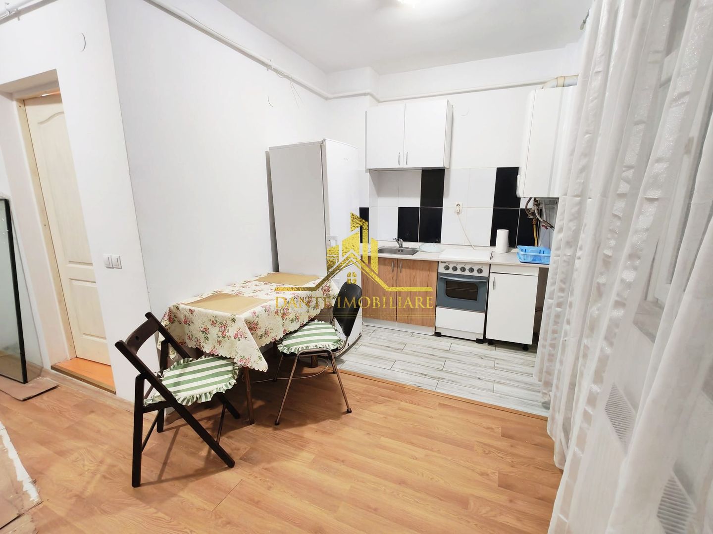 1 camera, decomandat, modern, bloc nou, parcare, balcon, Borhanci - Poză 9