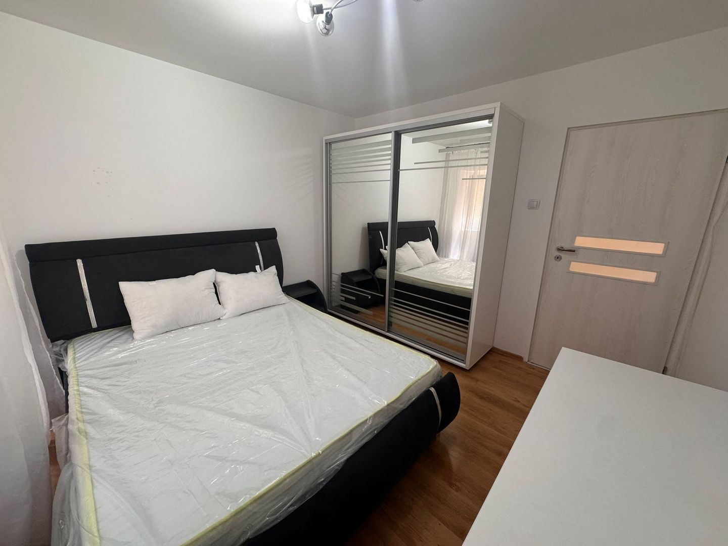 3 Camere Dristor ParkLake Renovat - Poză 4