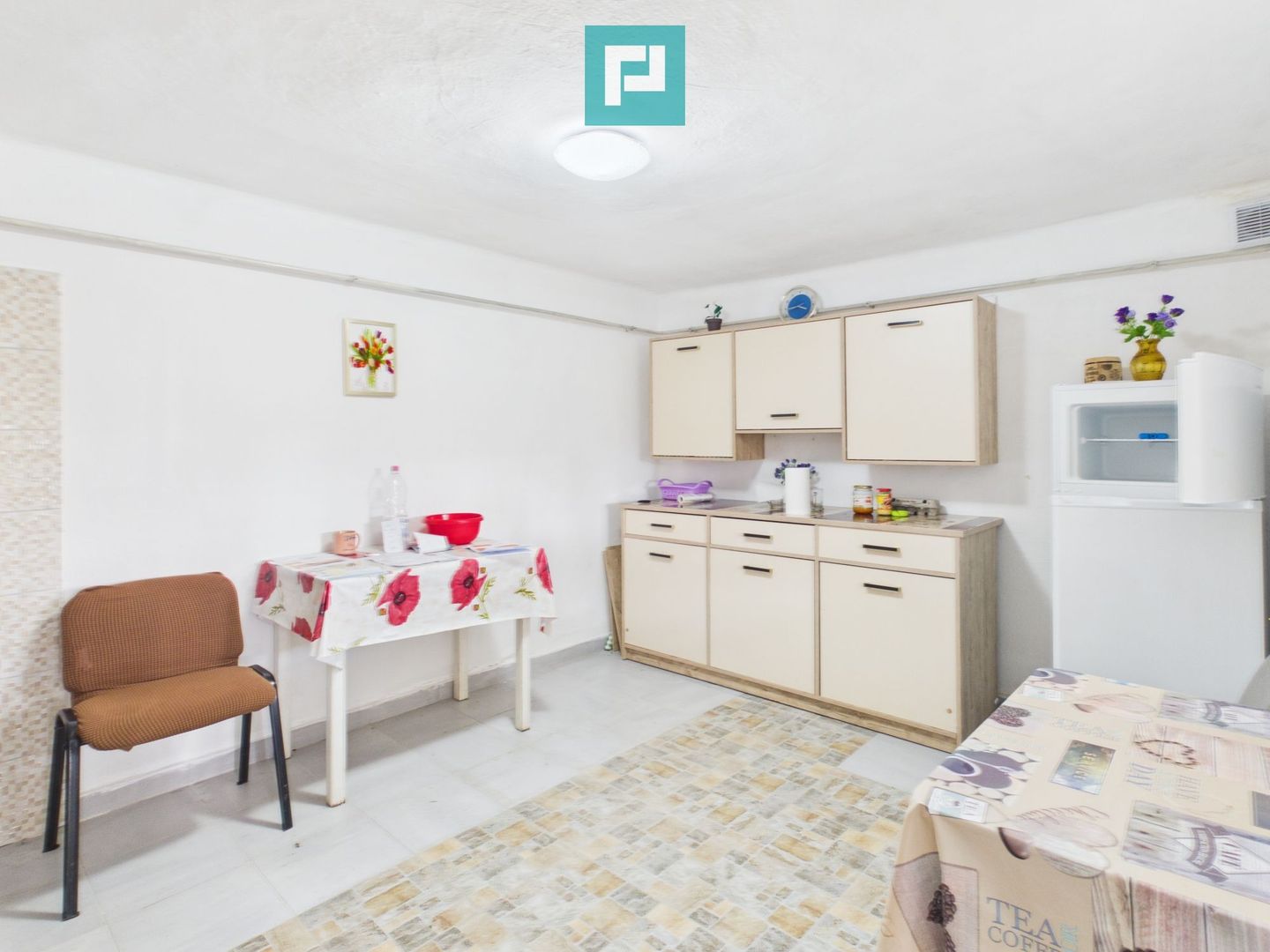 Casă cu 3 camere și teren de 1454 mp în Battonya - Poză 5