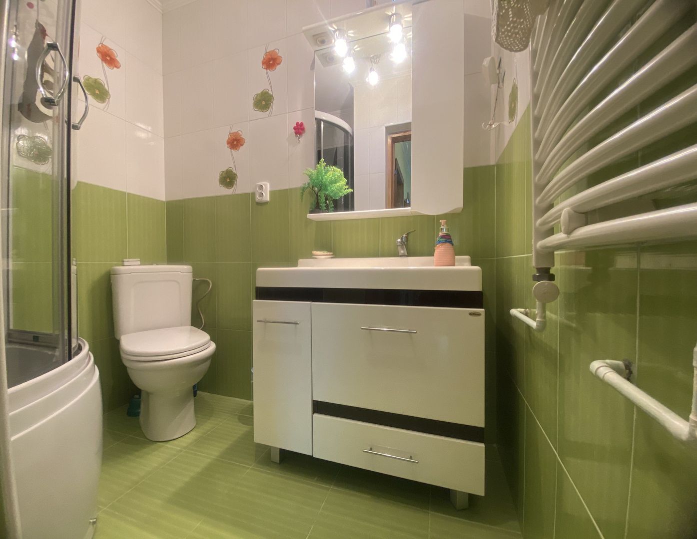 Oaza de liniste si verdeata! Vanzare casa cu 5 camere in Pucioasa - Poză 28