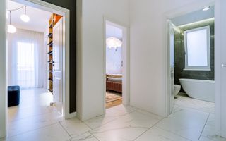 Penthouse 4 camere, ultracentral, Oradea. 800 000 E + TVA. Comision 0 - Poză 3