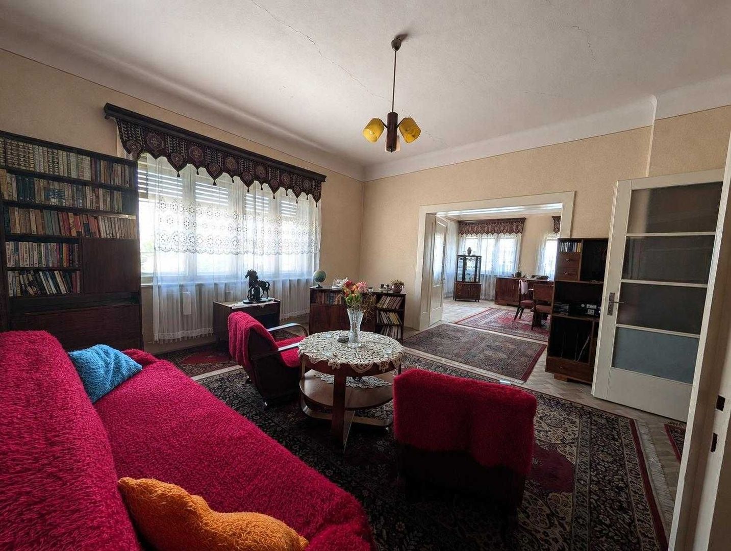 Apartament în casă, 3 camere | 132 mp utili | 3 pivnițe (68 mp) | Ultracentral – Alba Iulia - Poză 2