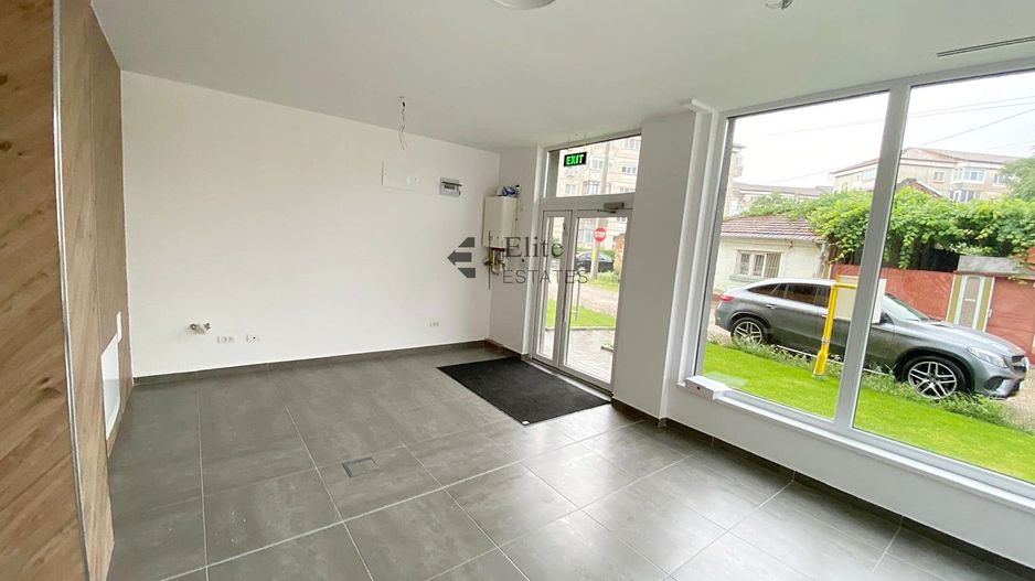 Spatiu Comercial de inchiriat zona Decebal Prima Shops - Poză 5